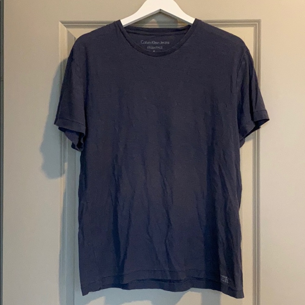 Calvin Klein Essentials navy cotton tee